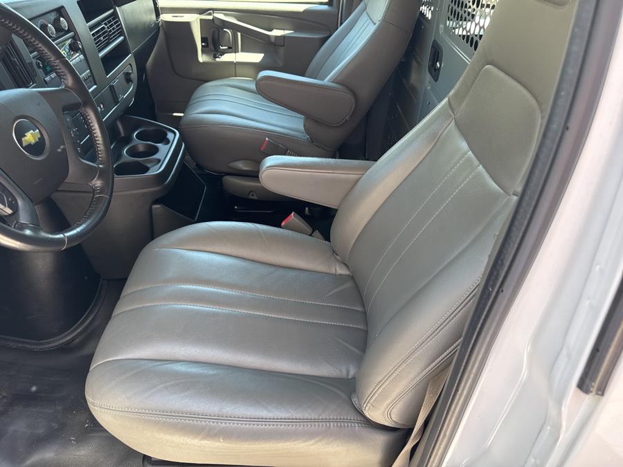 2020 Chevrolet Express Cargo Van RWD 2500 135", available for sale in Waterbury, Connecticut | National Auto Brokers, Inc.. Waterbury, Connecticut 2020 Chevrolet Express Cargo Van RWD 2500 135", available for sale in Waterbury, Connecticut | National Auto Brokers, Inc.. Waterbury, Connecticut