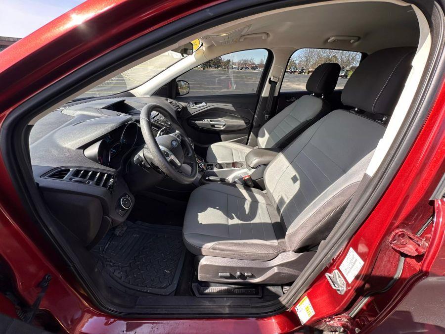 2016 Ford Escape SE Sport Utility 4D, available for sale in Rochester, New York | 5 Star Motor Group. Rochester, New York 2016 Ford Escape SE Sport Utility 4D, available for sale in Rochester, New York | 5 Star Motor Group. Rochester, New York