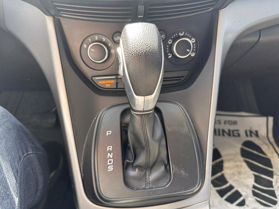 2016 Ford Escape SE Sport Utility 4D, available for sale in Rochester, New York | 5 Star Motor Group. Rochester, New York 2016 Ford Escape SE Sport Utility 4D, available for sale in Rochester, New York | 5 Star Motor Group. Rochester, New York