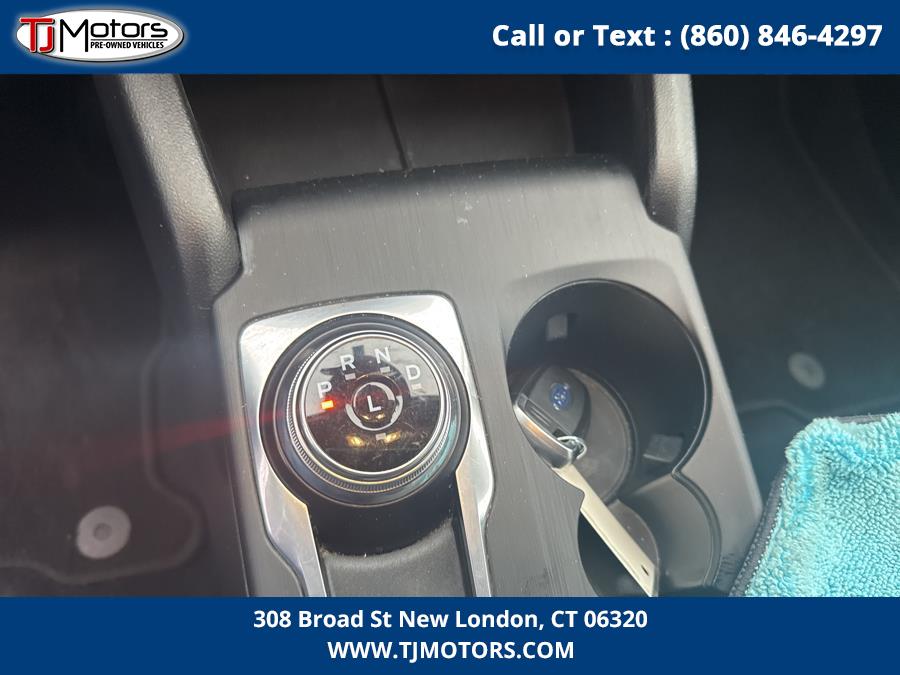 2020 Ford Escape SE Sport Hybrid AWD, available for sale in New London, Connecticut | TJ Motors LLC. New London, Connecticut 2020 Ford Escape SE Sport Hybrid AWD, available for sale in New London, Connecticut | TJ Motors LLC. New London, Connecticut
