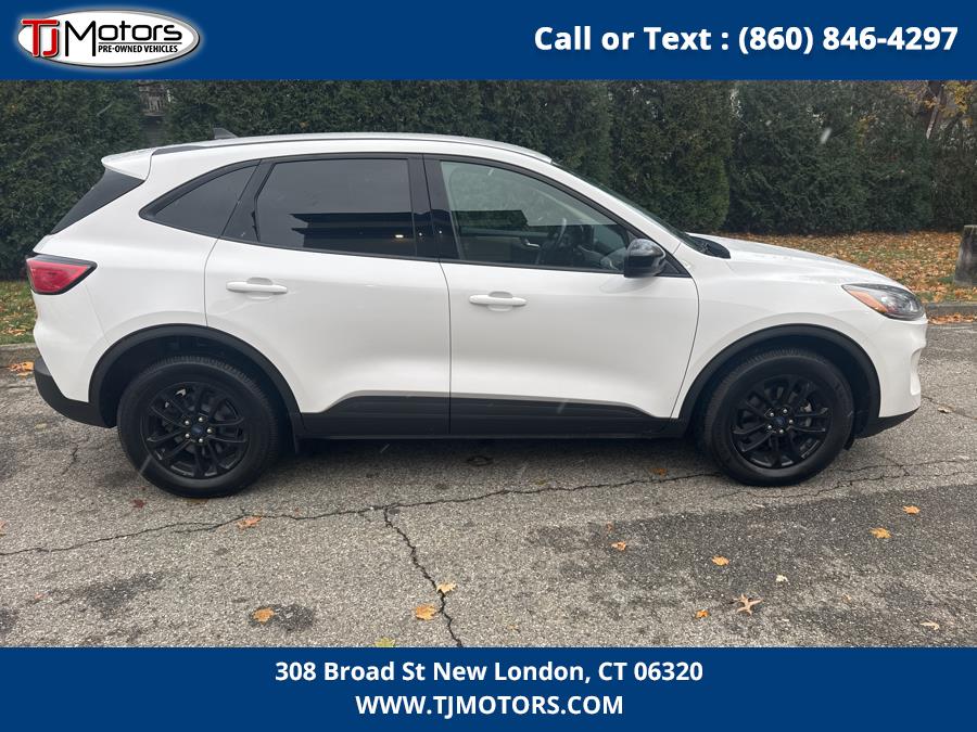 2020 Ford Escape SE Sport Hybrid AWD, available for sale in New London, Connecticut | TJ Motors LLC. New London, Connecticut 2020 Ford Escape SE Sport Hybrid AWD, available for sale in New London, Connecticut | TJ Motors LLC. New London, Connecticut