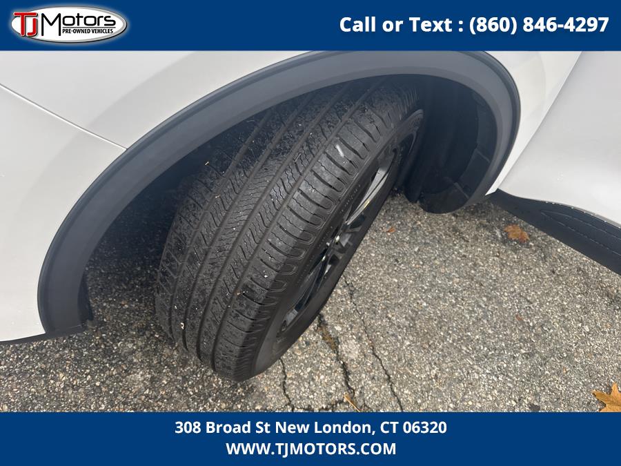 2020 Ford Escape SE Sport Hybrid AWD, available for sale in New London, Connecticut | TJ Motors LLC. New London, Connecticut 2020 Ford Escape SE Sport Hybrid AWD, available for sale in New London, Connecticut | TJ Motors LLC. New London, Connecticut