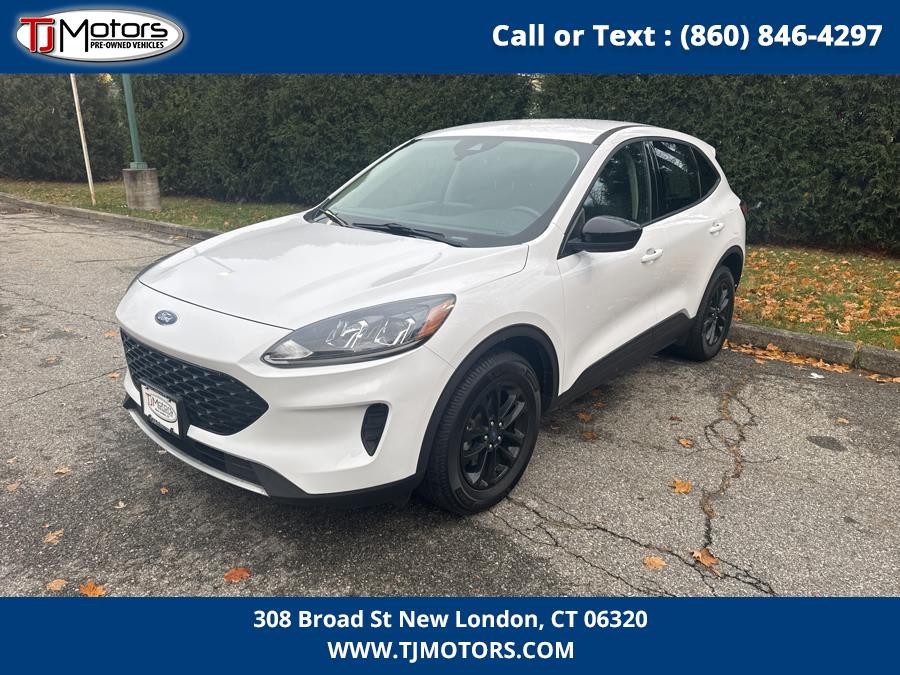 2020 Ford Escape SE Sport Hybrid AWD, available for sale in New London, Connecticut | TJ Motors LLC. New London, Connecticut 2020 Ford Escape SE Sport Hybrid AWD, available for sale in New London, Connecticut | TJ Motors LLC. New London, Connecticut