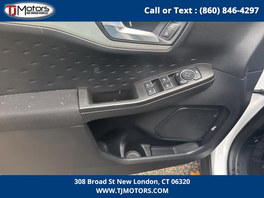 2020 Ford Escape SE Sport Hybrid AWD, available for sale in New London, Connecticut | TJ Motors LLC. New London, Connecticut 2020 Ford Escape SE Sport Hybrid AWD, available for sale in New London, Connecticut | TJ Motors LLC. New London, Connecticut