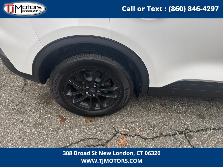 2020 Ford Escape SE Sport Hybrid AWD, available for sale in New London, Connecticut | TJ Motors LLC. New London, Connecticut 2020 Ford Escape SE Sport Hybrid AWD, available for sale in New London, Connecticut | TJ Motors LLC. New London, Connecticut