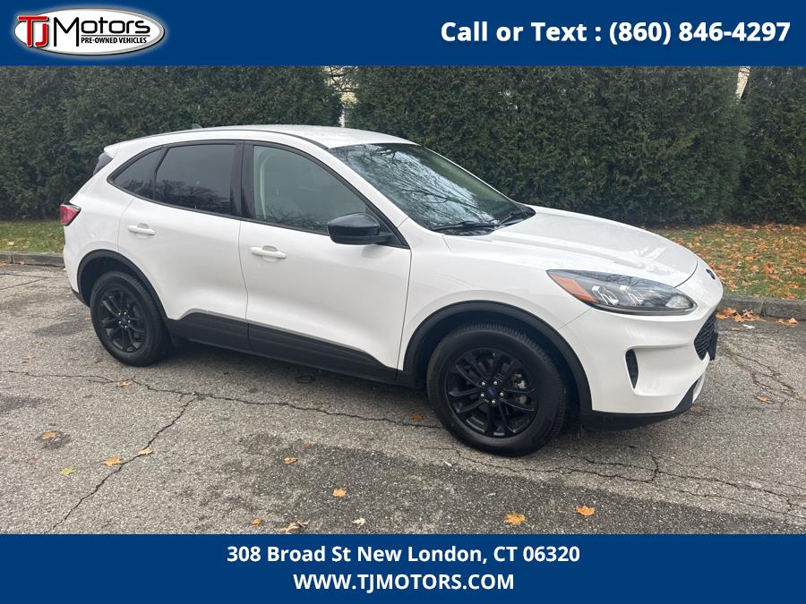 2020 Ford Escape SE Sport Hybrid AWD, available for sale in New London, Connecticut | TJ Motors LLC. New London, Connecticut 2020 Ford Escape SE Sport Hybrid AWD, available for sale in New London, Connecticut | TJ Motors LLC. New London, Connecticut