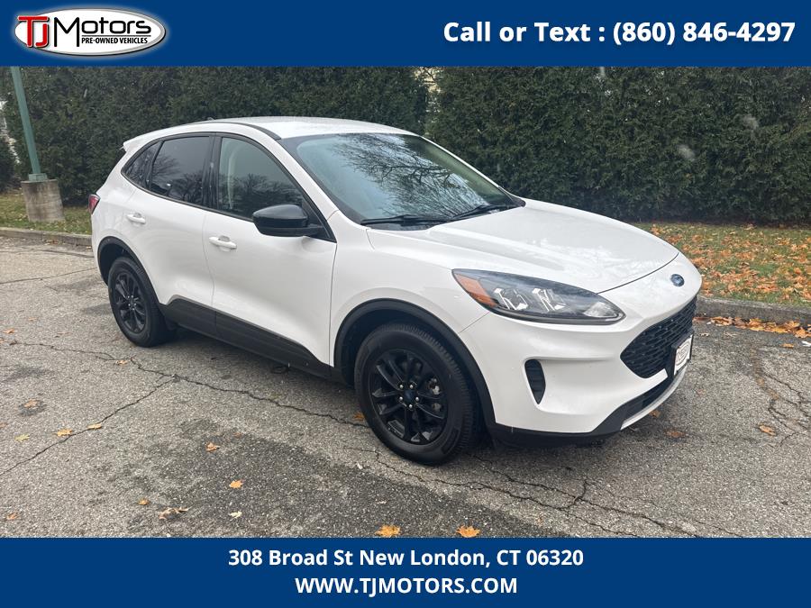 2020 Ford Escape SE Sport Hybrid AWD, available for sale in New London, Connecticut | TJ Motors LLC. New London, Connecticut 2020 Ford Escape SE Sport Hybrid AWD, available for sale in New London, Connecticut | TJ Motors LLC. New London, Connecticut