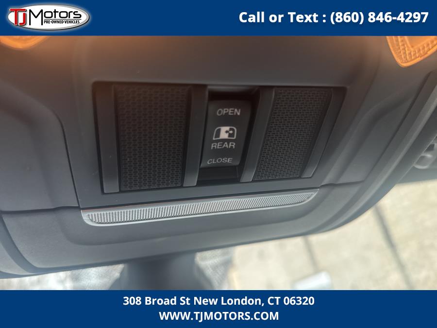 2019 Ram 1500 Big Horn/Lone Star 4x4 Quad Cab 6''4" Box, available for sale in New London, Connecticut | TJ Motors LLC. New London, Connecticut 2019 Ram 1500 Big Horn/Lone Star 4x4 Quad Cab 6''4" Box, available for sale in New London, Connecticut | TJ Motors LLC. New London, Connecticut