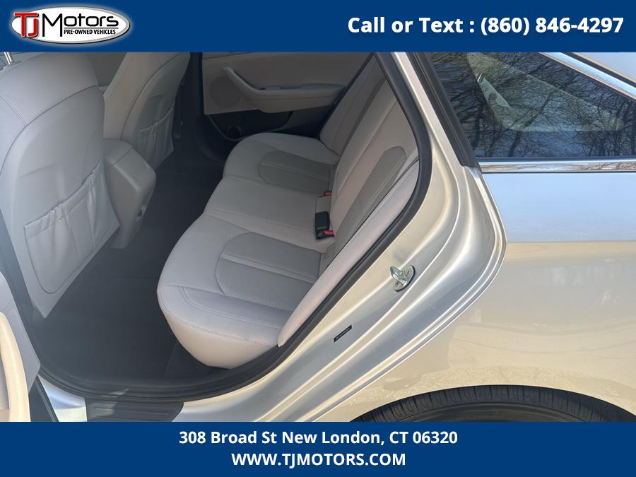 2017 Hyundai Sonata 2.4L SE, available for sale in New London, Connecticut | TJ Motors LLC. New London, Connecticut 2017 Hyundai Sonata 2.4L SE, available for sale in New London, Connecticut | TJ Motors LLC. New London, Connecticut