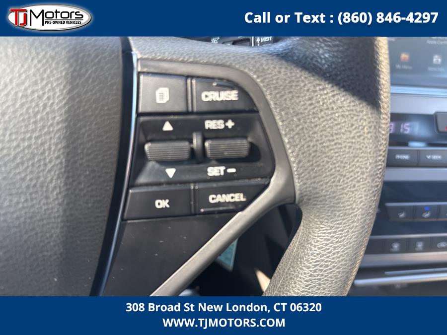 2017 Hyundai Sonata 2.4L SE, available for sale in New London, Connecticut | TJ Motors LLC. New London, Connecticut 2017 Hyundai Sonata 2.4L SE, available for sale in New London, Connecticut | TJ Motors LLC. New London, Connecticut