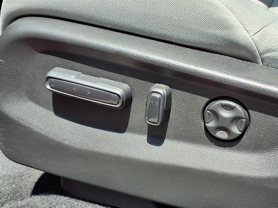 2022 Honda CR-V EX AWD, available for sale in Flushing, New York | Silverline Auto Group. Flushing, New York 2022 Honda CR-V EX AWD, available for sale in Flushing, New York | Silverline Auto Group. Flushing, New York