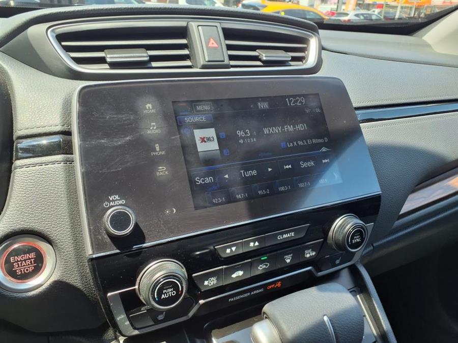 2022 Honda CR-V EX AWD, available for sale in Flushing, New York | Silverline Auto Group. Flushing, New York 2022 Honda CR-V EX AWD, available for sale in Flushing, New York | Silverline Auto Group. Flushing, New York