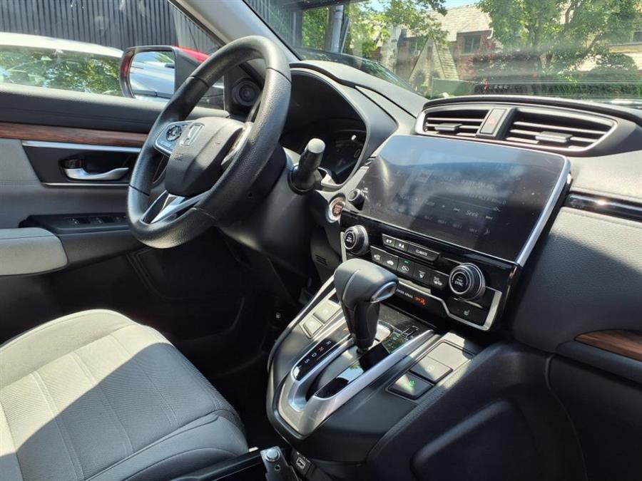 2022 Honda CR-V EX AWD, available for sale in Flushing, New York | Silverline Auto Group. Flushing, New York 2022 Honda CR-V EX AWD, available for sale in Flushing, New York | Silverline Auto Group. Flushing, New York