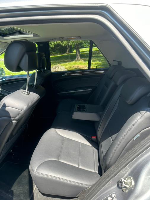 2011 Mercedes-Benz M-Class 4MATIC 4dr ML 350 BlueTEC, available for sale in Wallingford, Connecticut | Vertucci Automotive Inc. Wallingford, Connecticut 2011 Mercedes-Benz M-Class 4MATIC 4dr ML 350 BlueTEC, available for sale in Wallingford, Connecticut | Vertucci Automotive Inc. Wallingford, Connecticut