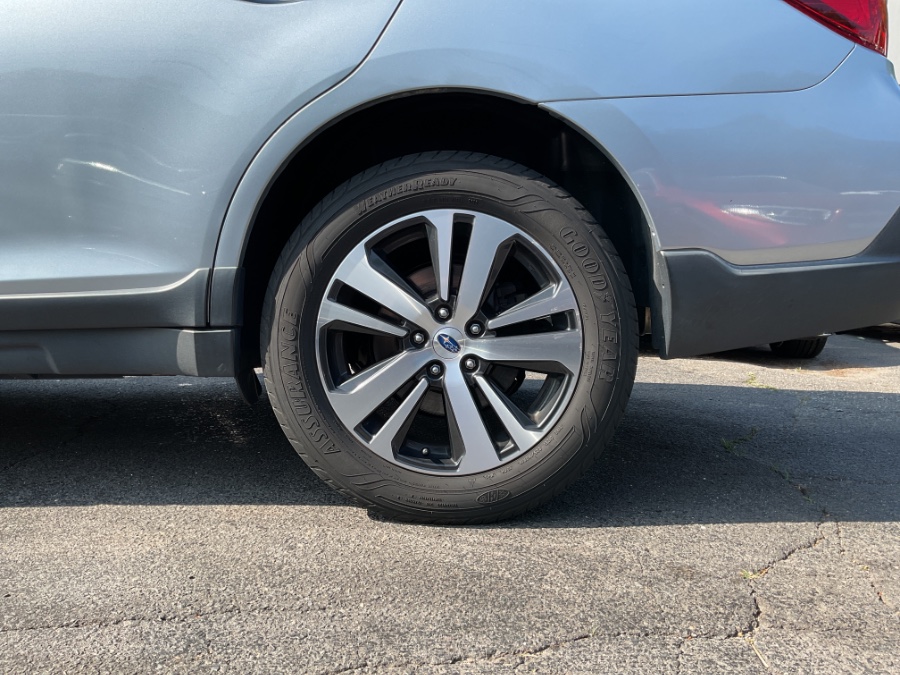 2018 Subaru Outback 2.5i Limited, available for sale in Waterbury, Connecticut | Jim Juliani Motors. Waterbury, Connecticut 2018 Subaru Outback 2.5i Limited, available for sale in Waterbury, Connecticut | Jim Juliani Motors. Waterbury, Connecticut