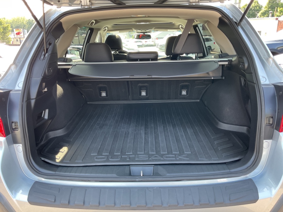 2018 Subaru Outback 2.5i Limited, available for sale in Waterbury, Connecticut | Jim Juliani Motors. Waterbury, Connecticut 2018 Subaru Outback 2.5i Limited, available for sale in Waterbury, Connecticut | Jim Juliani Motors. Waterbury, Connecticut