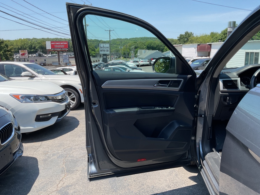 2019 Volkswagen Atlas 3.6L V6 SE 4MOTION, available for sale in Waterbury, Connecticut | Jim Juliani Motors. Waterbury, Connecticut 2019 Volkswagen Atlas 3.6L V6 SE 4MOTION, available for sale in Waterbury, Connecticut | Jim Juliani Motors. Waterbury, Connecticut