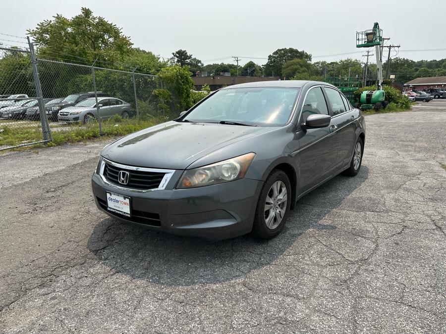 2009 Honda Accord Sdn 4dr I4 Auto LX-P, available for sale in Milford, Connecticut | Dealertown Auto Wholesalers. Milford, Connecticut 2009 Honda Accord Sdn 4dr I4 Auto LX-P, available for sale in Milford, Connecticut | Dealertown Auto Wholesalers. Milford, Connecticut