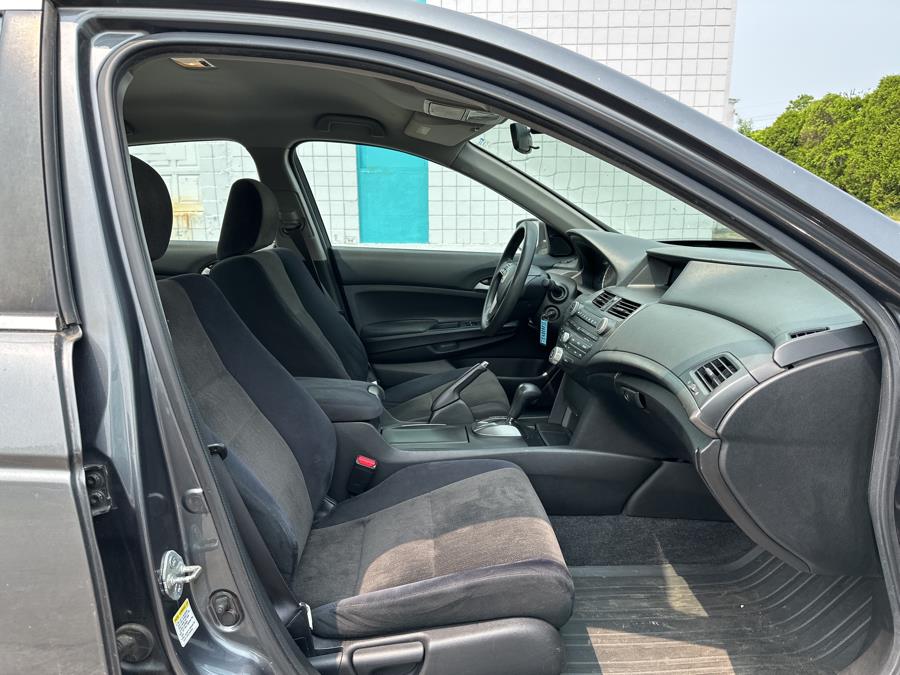 2009 Honda Accord Sdn 4dr I4 Auto LX-P, available for sale in Milford, Connecticut | Dealertown Auto Wholesalers. Milford, Connecticut 2009 Honda Accord Sdn 4dr I4 Auto LX-P, available for sale in Milford, Connecticut | Dealertown Auto Wholesalers. Milford, Connecticut