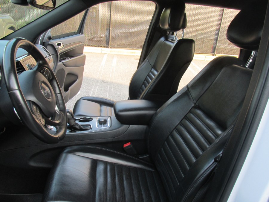 2019 Jeep Grand Cherokee Limited 4x4, available for sale in Massapequa, New York | South Shore Auto Brokers & Sales. Massapequa, New York 2019 Jeep Grand Cherokee Limited 4x4, available for sale in Massapequa, New York | South Shore Auto Brokers & Sales. Massapequa, New York