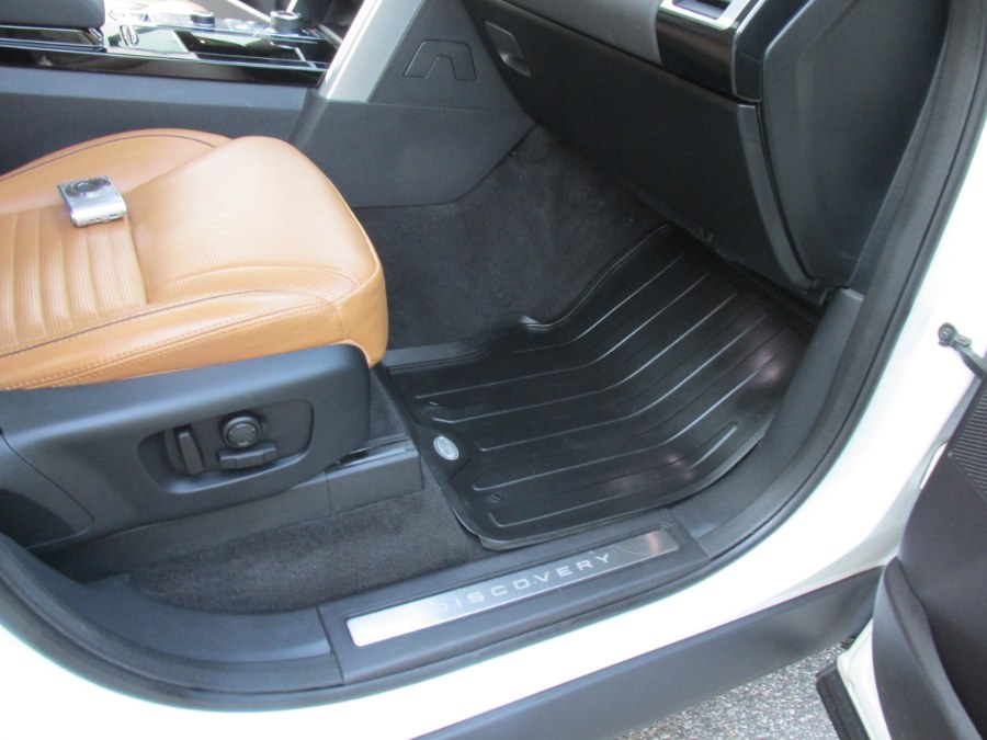 2017 Land Rover Discovery HSE V6 Supercharged, available for sale in Massapequa, New York | South Shore Auto Brokers & Sales. Massapequa, New York 2017 Land Rover Discovery HSE V6 Supercharged, available for sale in Massapequa, New York | South Shore Auto Brokers & Sales. Massapequa, New York