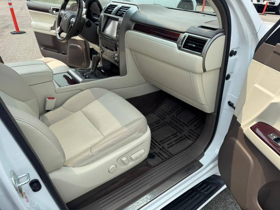 2017 Lexus GX GX 460 Premium 4WD, available for sale in Berlin, Connecticut | Tru Auto Mall. Berlin, Connecticut 2017 Lexus GX GX 460 Premium 4WD, available for sale in Berlin, Connecticut | Tru Auto Mall. Berlin, Connecticut
