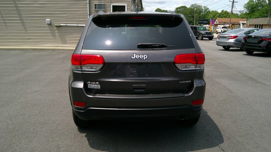 2017 Jeep Grand Cherokee Laredo 4x4, available for sale in Yantic, Connecticut | Yantic Auto Center. Yantic, Connecticut 2017 Jeep Grand Cherokee Laredo 4x4, available for sale in Yantic, Connecticut | Yantic Auto Center. Yantic, Connecticut