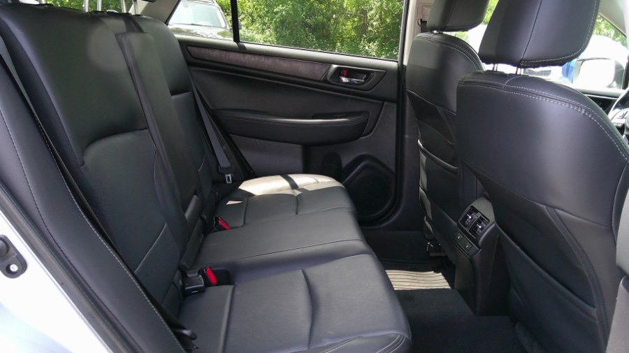 2015 Subaru Outback 4dr Wgn 2.5i Limited PZEV, available for sale in Yantic, Connecticut | Yantic Auto Center. Yantic, Connecticut 2015 Subaru Outback 4dr Wgn 2.5i Limited PZEV, available for sale in Yantic, Connecticut | Yantic Auto Center. Yantic, Connecticut