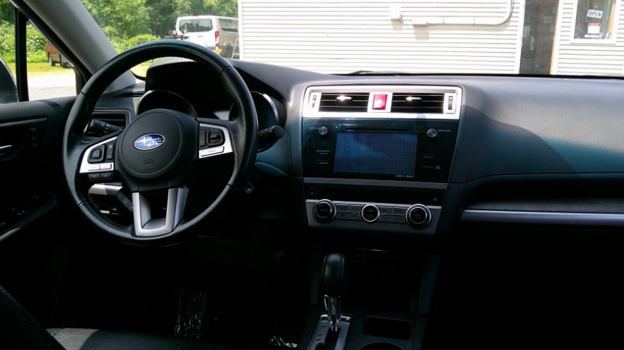 2015 Subaru Outback 4dr Wgn 2.5i Limited PZEV, available for sale in Yantic, Connecticut | Yantic Auto Center. Yantic, Connecticut 2015 Subaru Outback 4dr Wgn 2.5i Limited PZEV, available for sale in Yantic, Connecticut | Yantic Auto Center. Yantic, Connecticut