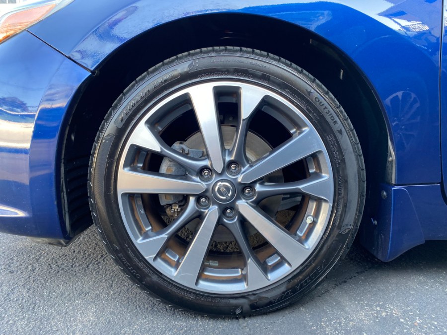 2017 Nissan Altima 2.5 SR Sedan, available for sale in Paterson, New Jersey | DZ Automall. Paterson, New Jersey 2017 Nissan Altima 2.5 SR Sedan, available for sale in Paterson, New Jersey | DZ Automall. Paterson, New Jersey