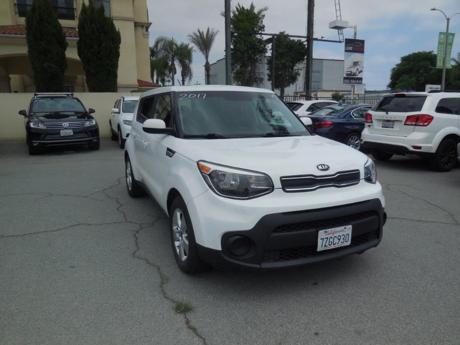 Used 2017 Kia Soul in Hawaiian Gardens, California | Luxe Motors. Hawaiian Gardens, California