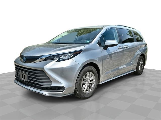 2022 Toyota Sienna LE, available for sale in Avon, Connecticut | Sullivan Automotive Group. Avon, Connecticut