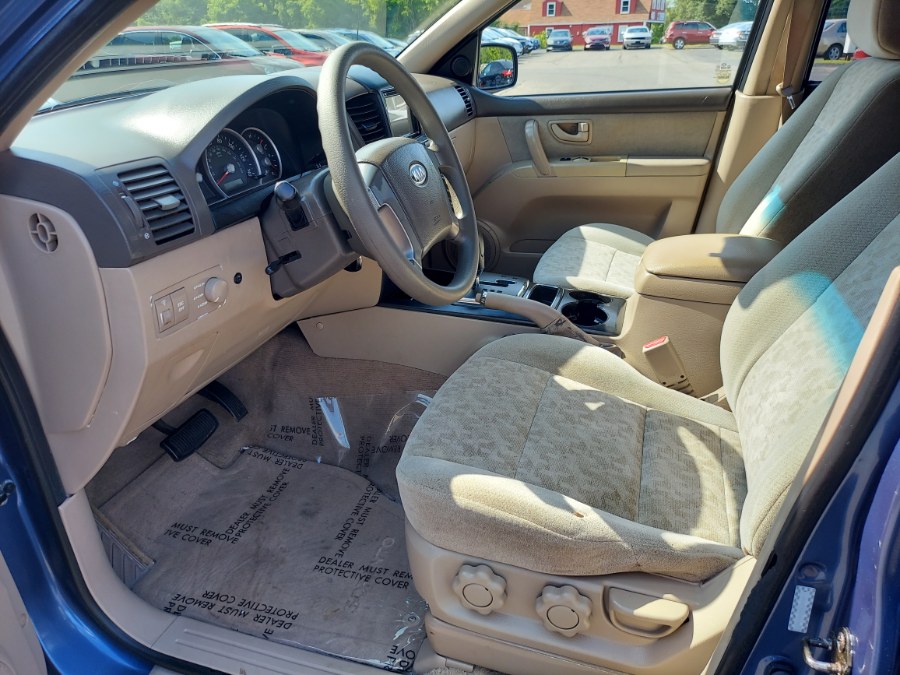 2007 Kia Sorento 4WD 4dr LX, available for sale in East Windsor, Connecticut | United Auto Sales of E Windsor, Inc. East Windsor, Connecticut 2007 Kia Sorento 4WD 4dr LX, available for sale in East Windsor, Connecticut | United Auto Sales of E Windsor, Inc. East Windsor, Connecticut