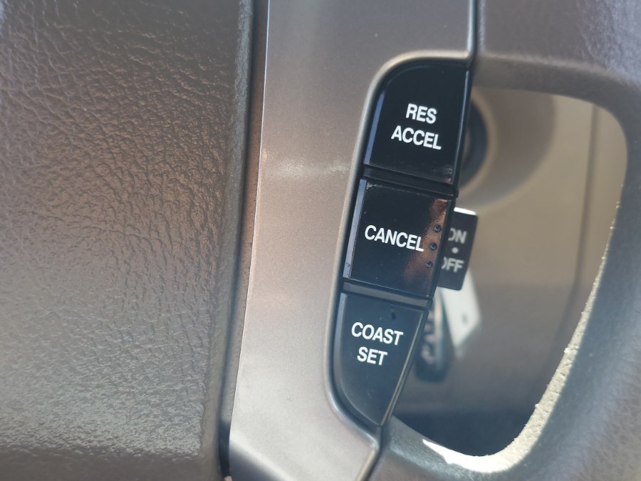 2007 Kia Sorento 4WD 4dr LX, available for sale in East Windsor, Connecticut | United Auto Sales of E Windsor, Inc. East Windsor, Connecticut 2007 Kia Sorento 4WD 4dr LX, available for sale in East Windsor, Connecticut | United Auto Sales of E Windsor, Inc. East Windsor, Connecticut