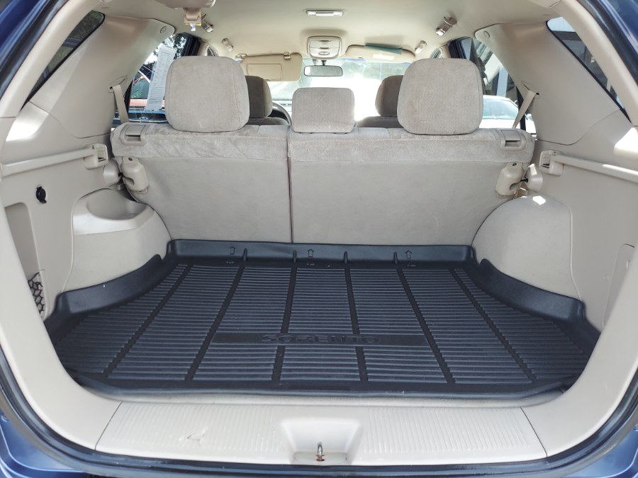 2007 Kia Sorento 4WD 4dr LX, available for sale in East Windsor, Connecticut | United Auto Sales of E Windsor, Inc. East Windsor, Connecticut 2007 Kia Sorento 4WD 4dr LX, available for sale in East Windsor, Connecticut | United Auto Sales of E Windsor, Inc. East Windsor, Connecticut