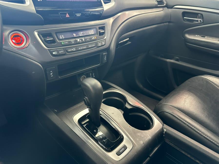 2018 Honda Pilot EX-L 2WD, available for sale in Inwood, New York | 5 Towns Drive. Inwood, New York 2018 Honda Pilot EX-L 2WD, available for sale in Inwood, New York | 5 Towns Drive. Inwood, New York