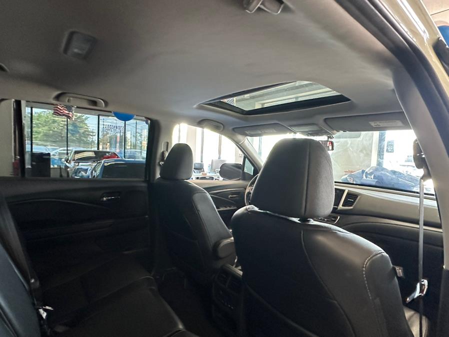 2018 Honda Pilot EX-L 2WD, available for sale in Inwood, New York | 5 Towns Drive. Inwood, New York 2018 Honda Pilot EX-L 2WD, available for sale in Inwood, New York | 5 Towns Drive. Inwood, New York