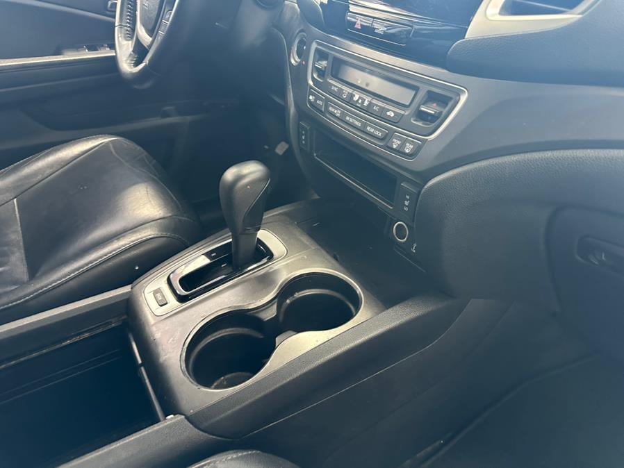 2018 Honda Pilot EX-L 2WD, available for sale in Inwood, New York | 5 Towns Drive. Inwood, New York 2018 Honda Pilot EX-L 2WD, available for sale in Inwood, New York | 5 Towns Drive. Inwood, New York