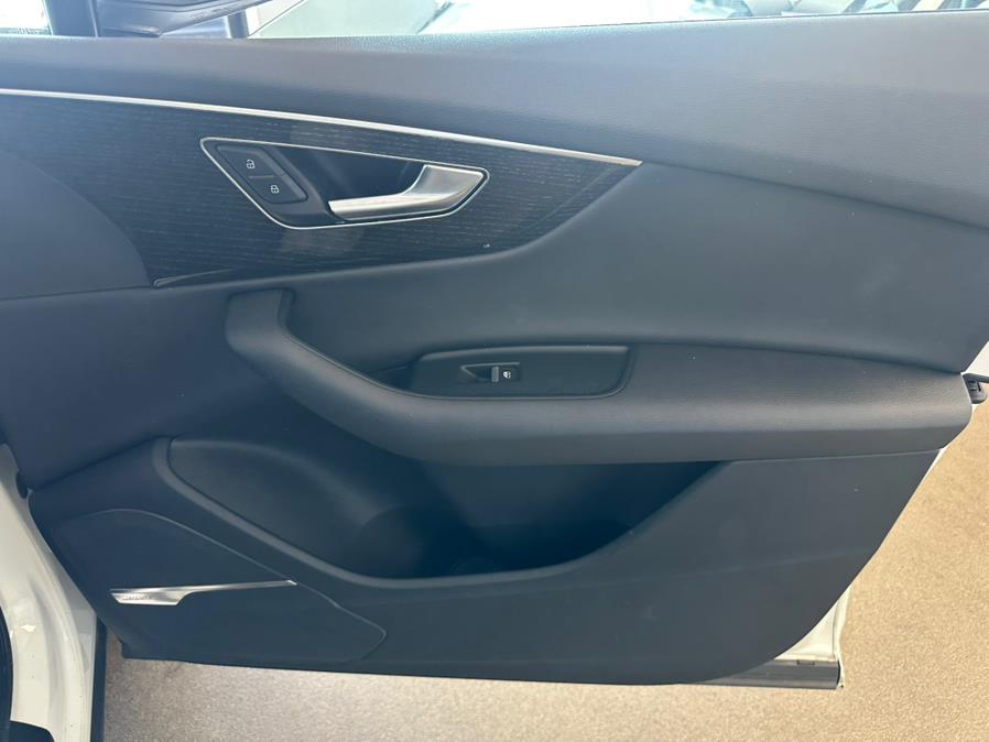 2020 Audi Q7 Premium Plus photo 31