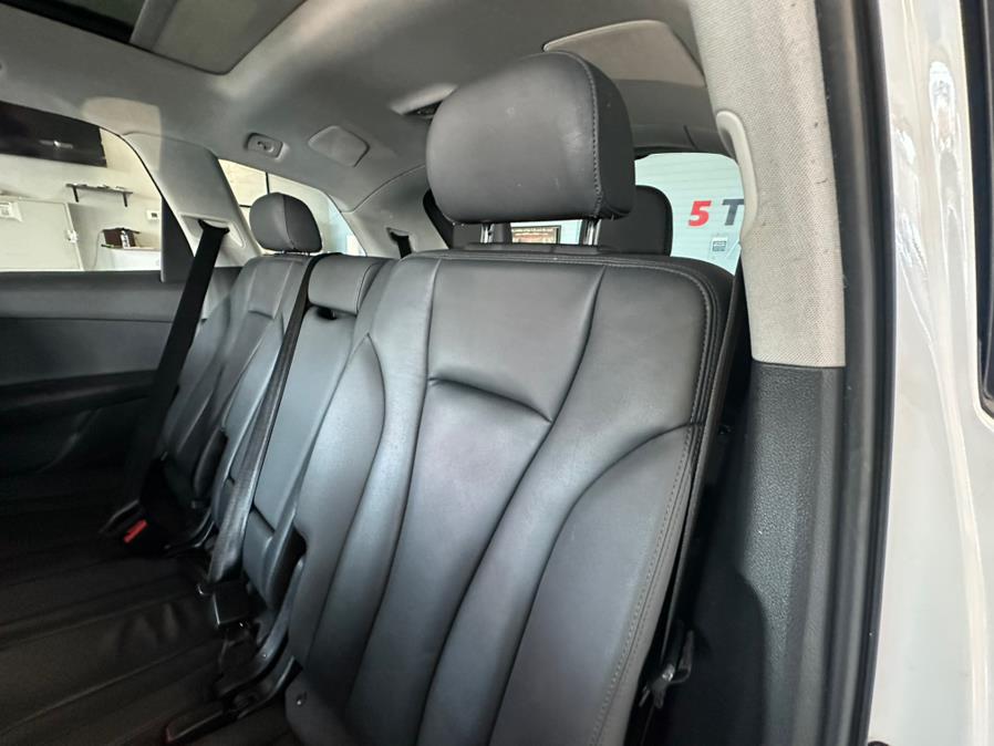 2020 Audi Q7 Premium Plus photo 24