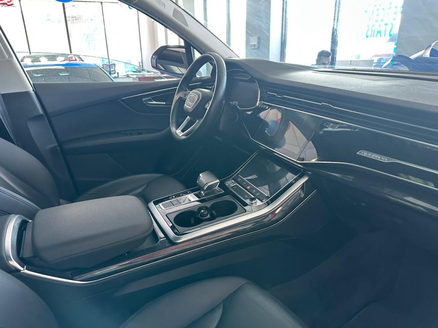 2020 Audi Q7 Premium Plus photo 37