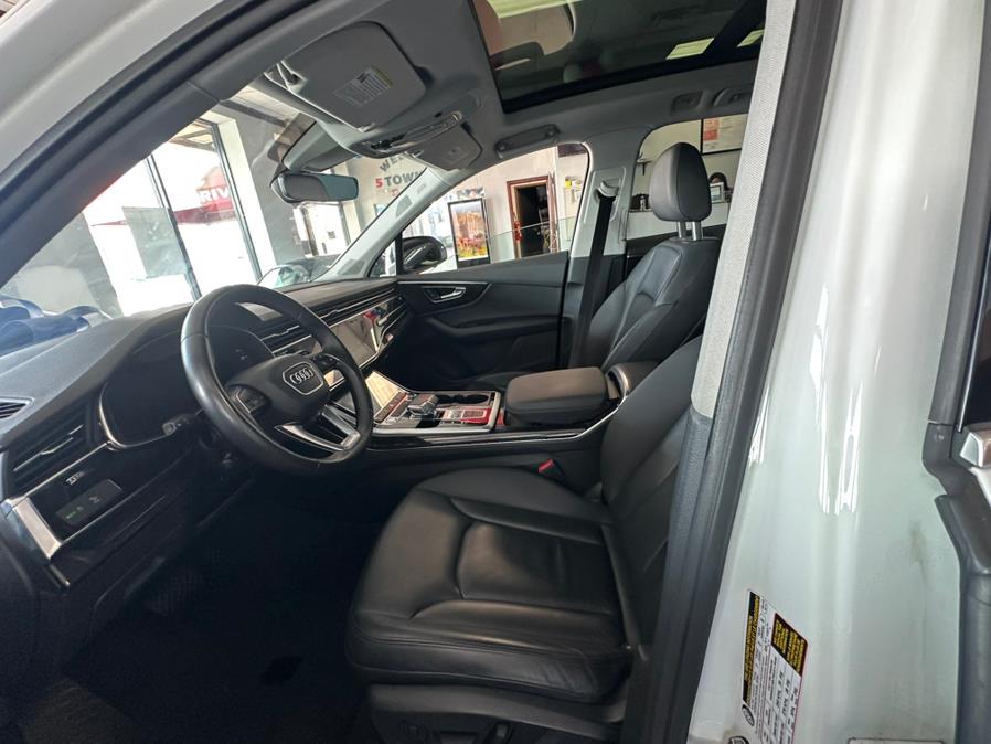 2020 Audi Q7 Premium Plus photo 17