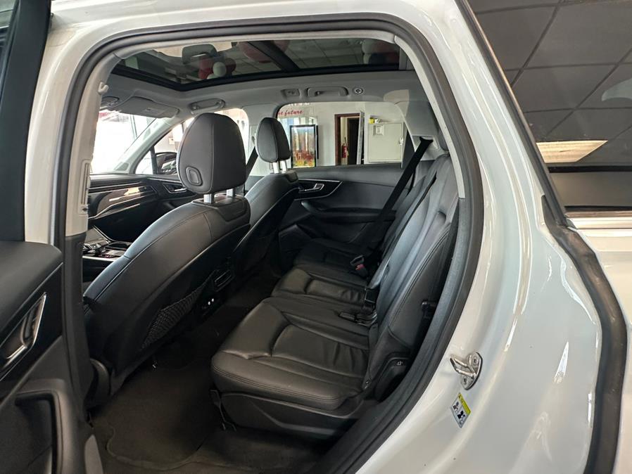 2020 Audi Q7 Premium Plus photo 21