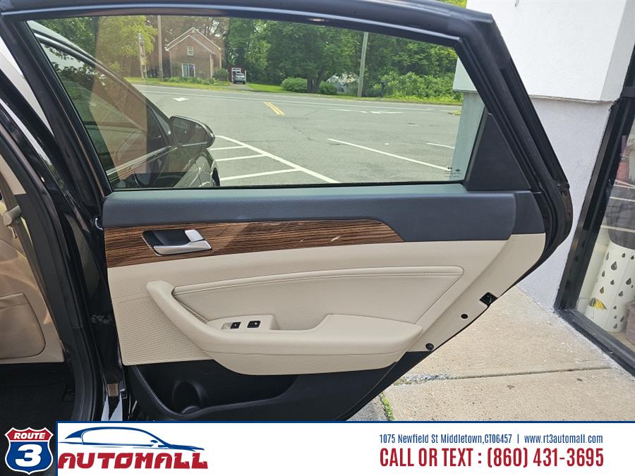 2016 Hyundai Sonata 4dr Sdn 2.4L Limited PZEV, available for sale in Middletown, Connecticut | RT 3 AUTO MALL LLC. Middletown, Connecticut 2016 Hyundai Sonata 4dr Sdn 2.4L Limited PZEV, available for sale in Middletown, Connecticut | RT 3 AUTO MALL LLC. Middletown, Connecticut