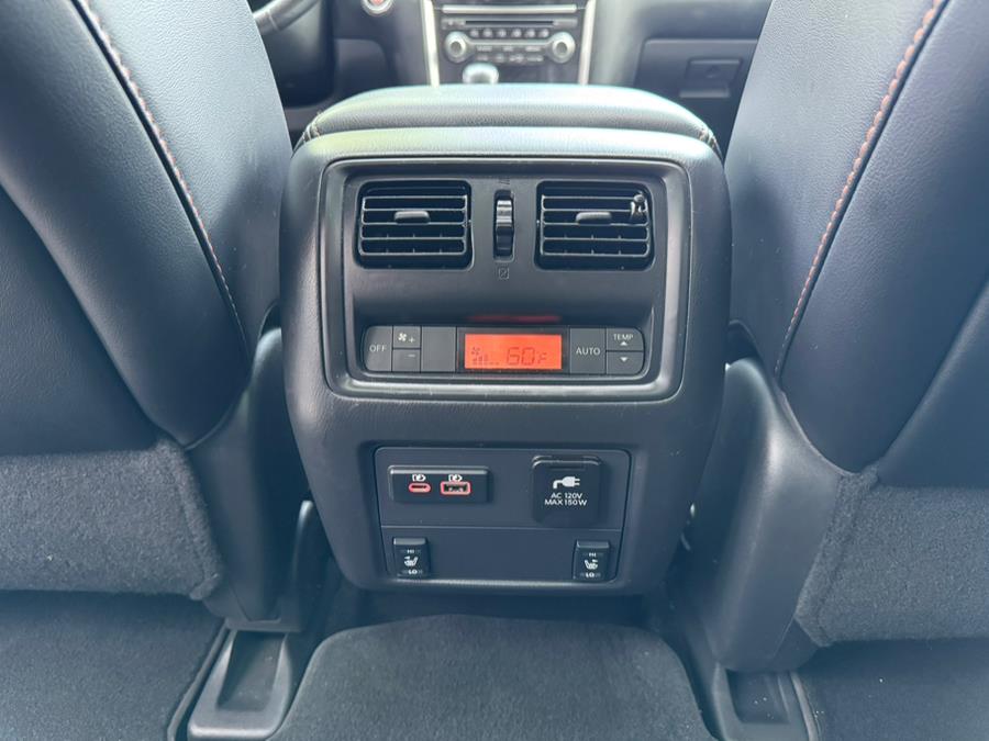 2019 Nissan Pathfinder 4x4 SL, available for sale in Irvington, New Jersey | Elis Motors Corp. Irvington, New Jersey 2019 Nissan Pathfinder 4x4 SL, available for sale in Irvington, New Jersey | Elis Motors Corp. Irvington, New Jersey