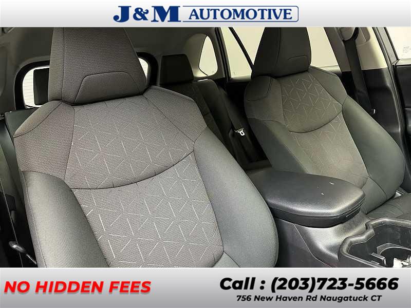 2022 Toyota Rav4 XLE, available for sale in Naugatuck, Connecticut | J&M Automotive Sls&Svc LLC. Naugatuck, Connecticut 2022 Toyota Rav4 XLE, available for sale in Naugatuck, Connecticut | J&M Automotive Sls&Svc LLC. Naugatuck, Connecticut