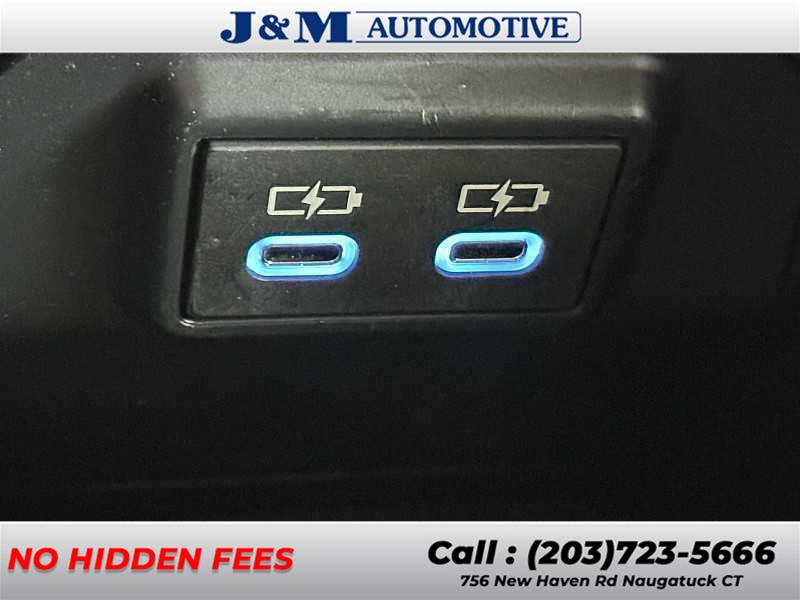 2022 Toyota Rav4 XLE, available for sale in Naugatuck, Connecticut | J&M Automotive Sls&Svc LLC. Naugatuck, Connecticut 2022 Toyota Rav4 XLE, available for sale in Naugatuck, Connecticut | J&M Automotive Sls&Svc LLC. Naugatuck, Connecticut