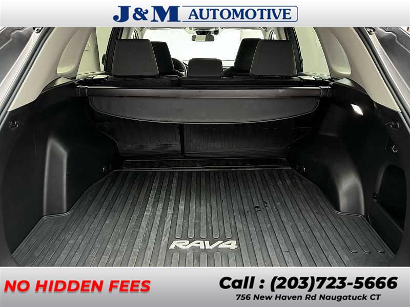 2022 Toyota Rav4 XLE, available for sale in Naugatuck, Connecticut | J&M Automotive Sls&Svc LLC. Naugatuck, Connecticut 2022 Toyota Rav4 XLE, available for sale in Naugatuck, Connecticut | J&M Automotive Sls&Svc LLC. Naugatuck, Connecticut