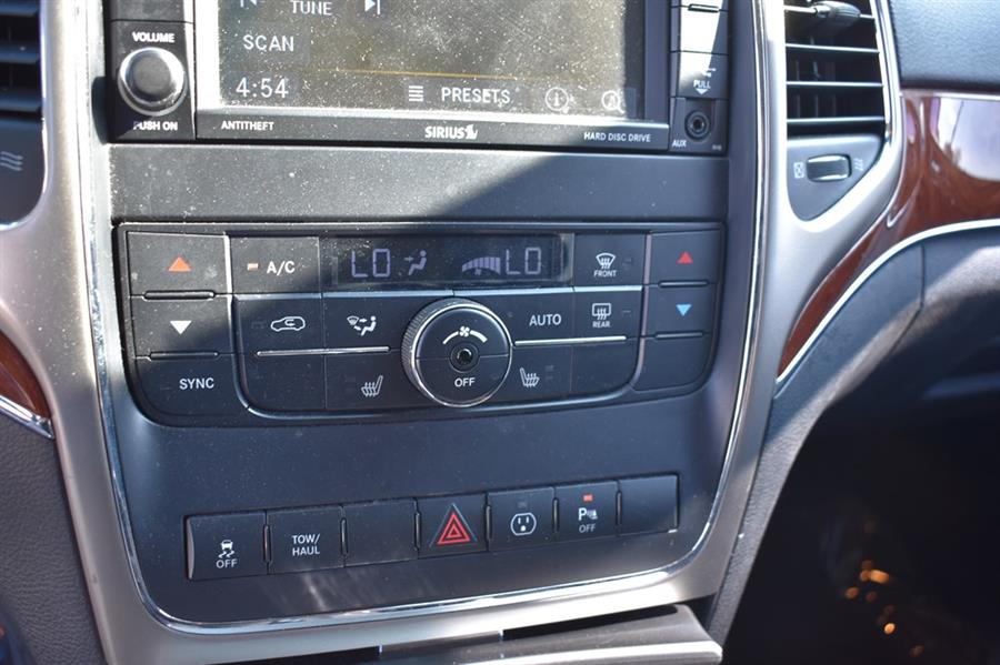 2013 Jeep Grand Cherokee LIMITED, available for sale in Patchogue, New York | 112 Auto Plaza. Patchogue, New York 2013 Jeep Grand Cherokee LIMITED, available for sale in Patchogue, New York | 112 Auto Plaza. Patchogue, New York