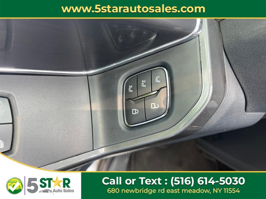 2022 Ford F-150 LARIAT 4WD SuperCrew 5.5'' Box, available for sale in East Meadow, New York | 5 Star Auto Sales Inc. East Meadow, New York 2022 Ford F-150 LARIAT 4WD SuperCrew 5.5'' Box, available for sale in East Meadow, New York | 5 Star Auto Sales Inc. East Meadow, New York